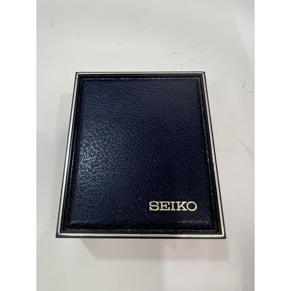 Vintage Seiko Mickey Mouse Watch 3Y03-0039 Starburst Ladies Gold Tone Box Tag